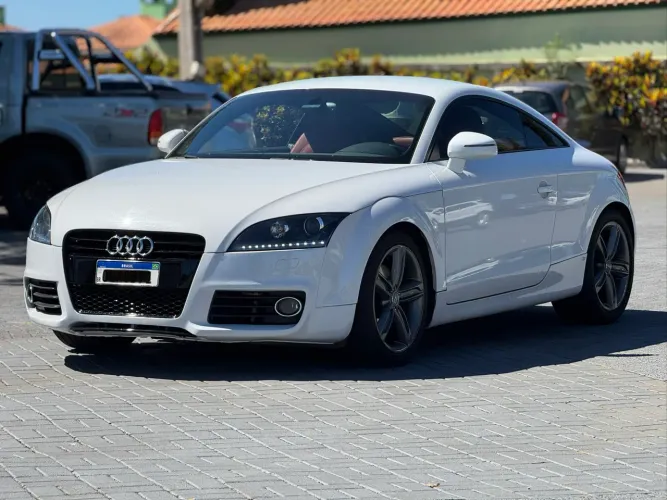 Audi TT 2.0 16V TFSI S-tronic 2013
