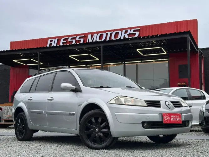 Renault Megane Grand Tour Dynam. Hi-flex 1.6 16V 2013
