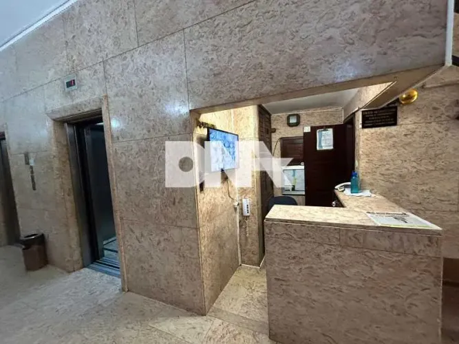 Sala : / Comercial / Centro
