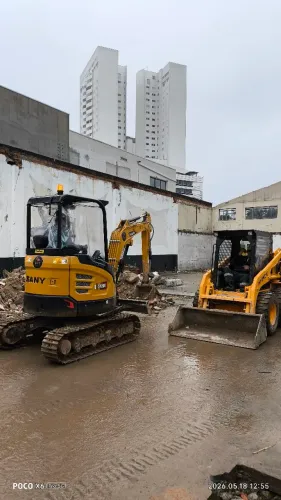 Mine escavadeira e Bob CAT 
