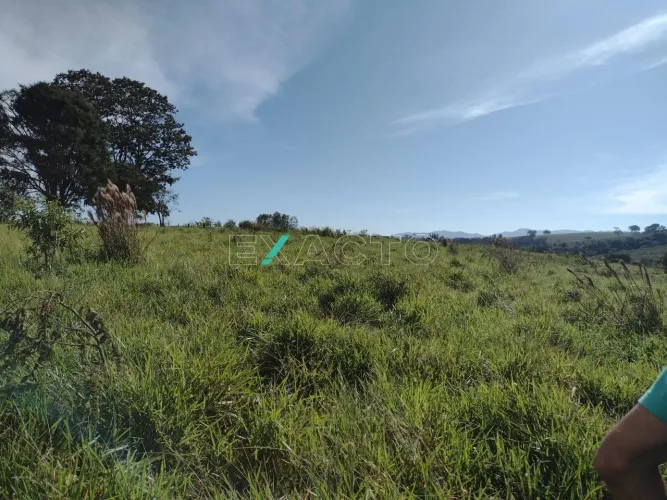 área - Centro - Ouro Fino