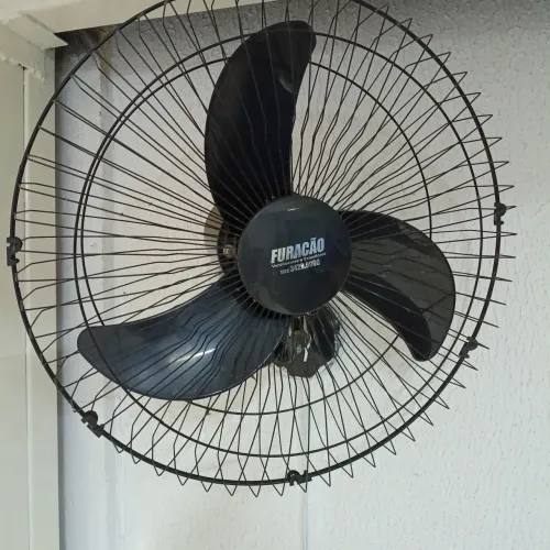 Ventilador de parede furacão
