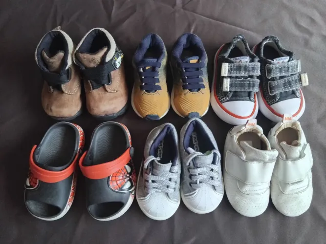Calçadinhos para bebê menino números 18