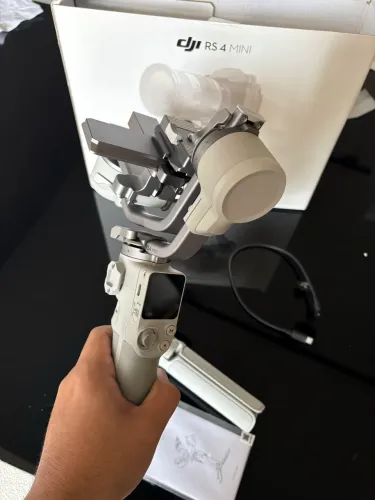 Estabilizador Gimbal DJI RS4 MINI - Pouquíssimo usado
