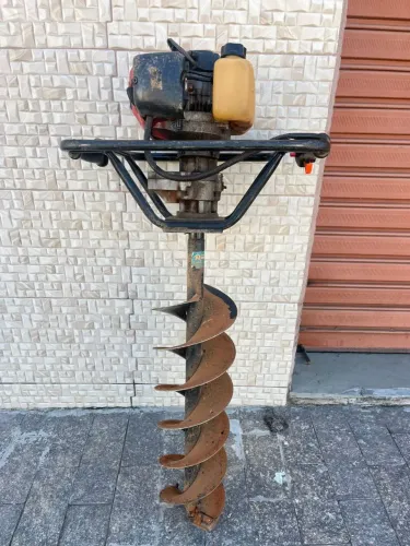 Perfurador de Solo a Gasolina
