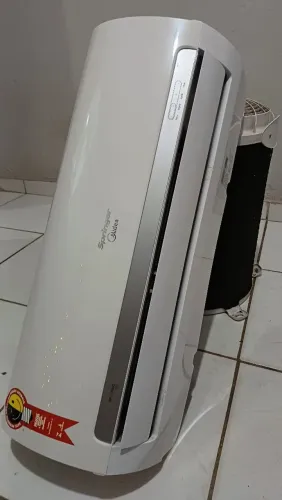 AR-CONDICIONADO SPLIT SPRINGER MIDEA 12.000 BTUs INSTALADO