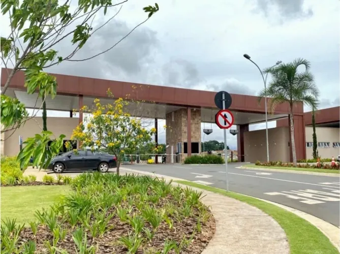 Terreno à venda, 360 m² por R$ 368.000,00 - Jardins Bolonha - Senador Canedo/GO