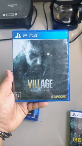 Resident evil Village PS4 e ps5