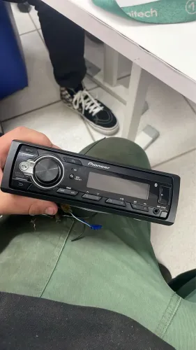 Rádio pionner MVH218bt 