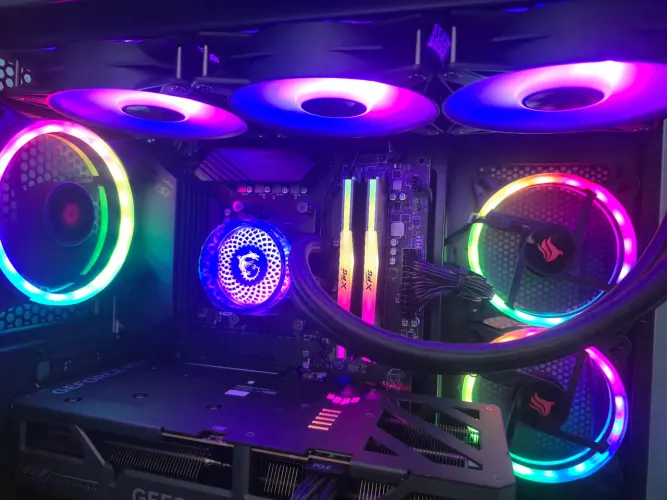 PC GAMER RYZEN 7 5700X / RTX 5060 / 1TB / 16GB RAM