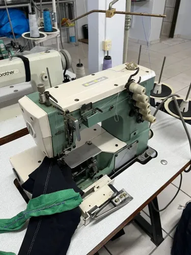 Máquina Galoneira