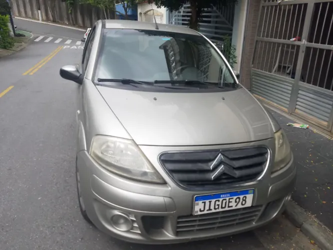 Citroen C3 GLX 1.4/ GLX Sonora 1.4 Flex 8V 5P 2011