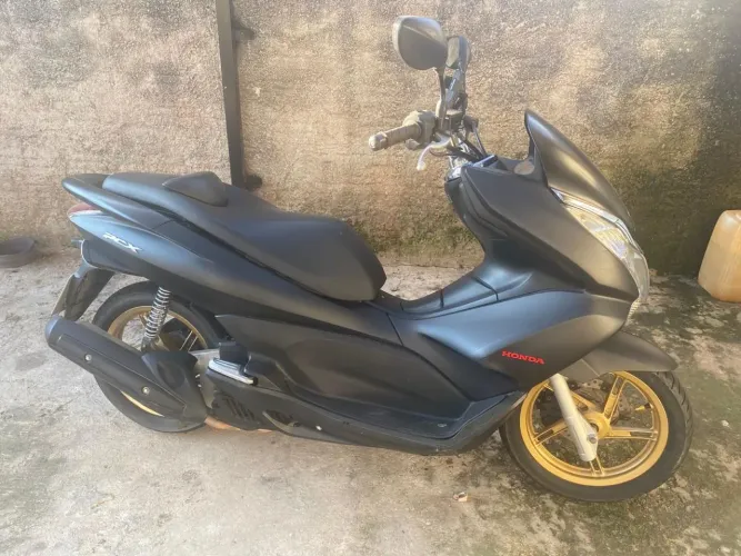 Moto PCX 150