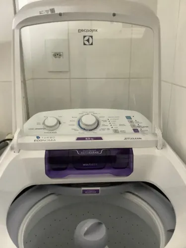 Vendo Máquina Lavar Seminova Electrolux BrancaTurbo Economia com Jet&Clean Anti fiapos 8,5