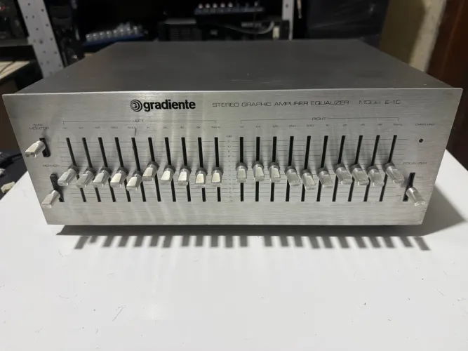 Equalizador gradiente modelo E1-C perfeito 