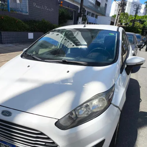 Ford Fiesta 1.6 16V Flex Aut. 5P 2016
