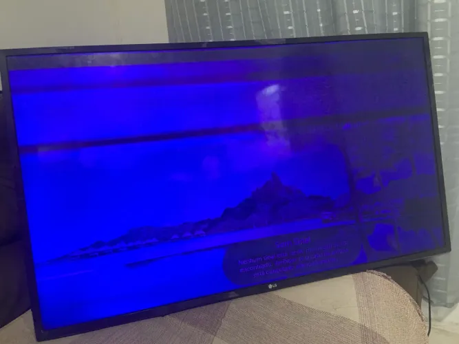 Vendo tv smart 43 LG com defeito na tela 