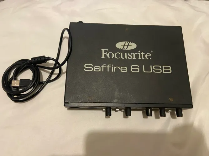 Interface de Áudio Focusrite Saffire 6 USB - Excelente Qualidade