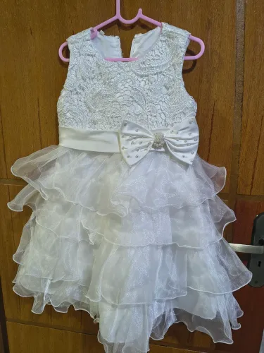 Lote 2 vestidos festa 6 anos 