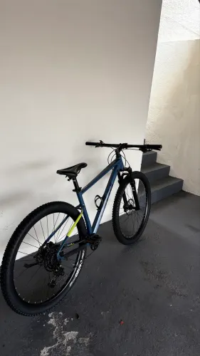 BICICLETA CALOI EXPLORER COMP 2024/SEMINOVA