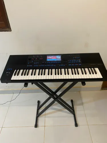 Teclado arranjador profissional