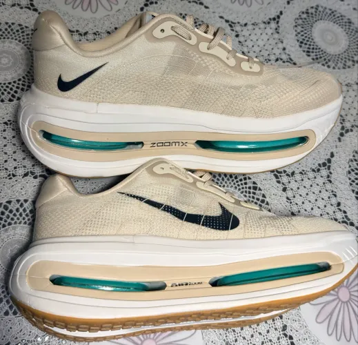 Nike Vomero Premium