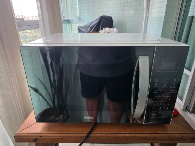 Micro-ondas Philco (para manutenção)