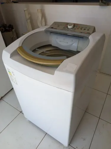 Vendo máquina de lavar roupa 11kg