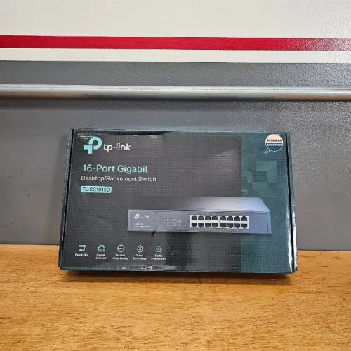 Switch TP-Link 16 Portas Gigabit (TL-SG1016D) - NOVO 