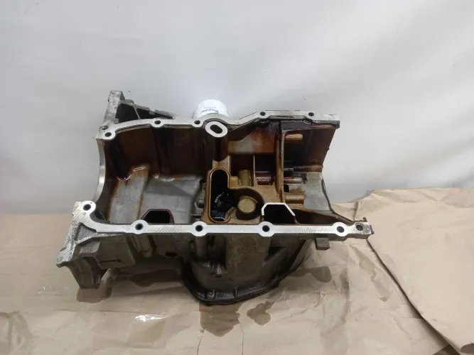 Carter Óleo Nissan March 1.6 16v 2015 Usado