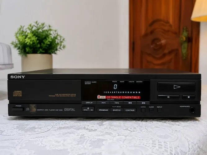 CD Player Sony Modelo CDP M35 - Estado de Novo.