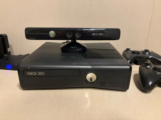 Xbox 360, usado, com jogos!! - Ribeirão Preto
