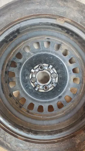 Roda de ferro aro 16  com furação 4x98 mm, linha FIAT.