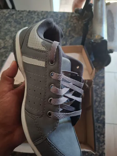 Tênis masculino tamanho 42