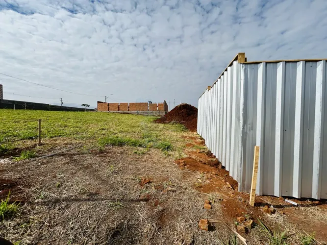 Terreno de 282m² à venda em condomínio - Village Costa Sul