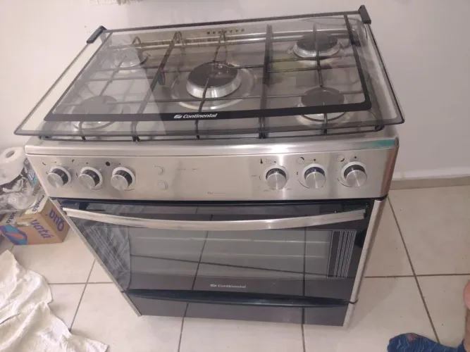 Vendo fogão 5 bocas, super conservado, funcionando perfeitamente