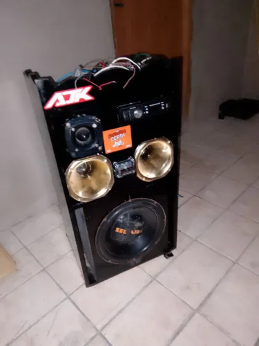 Caixa de som Bob residencial