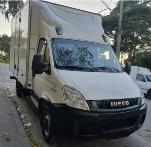 Iveco  Bau  2017. 