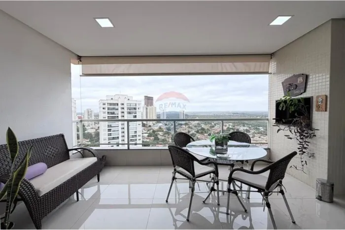 Apartamento Mobiliado de 148 metros com 3 suítes Andar Alto Park Residence.