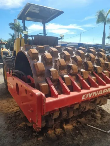 Rolo Compactador CA-25;  PÉ DE CARNEIRO; Ano 1993,