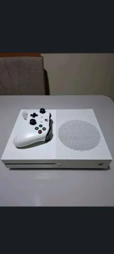 Xbox One s  512gb 