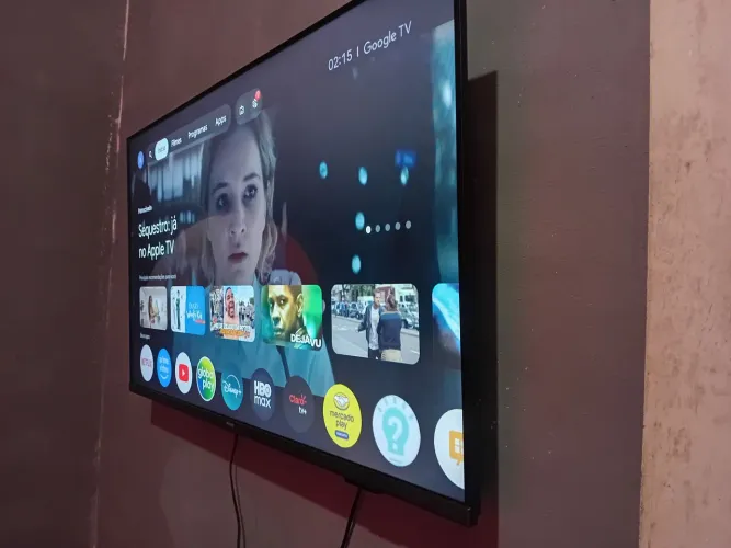 Vendo TV philips smart 43 polegadas em otimo estado,comprada em fevereiro.