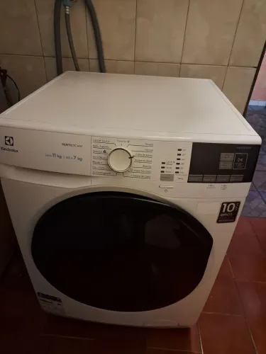 Lava e Seca Electrolux