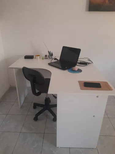 Mesa L para estudo