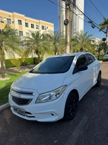 Chevrolet Onix Hatch LT 1.0 8V Flex Power Mec. 4P 2015