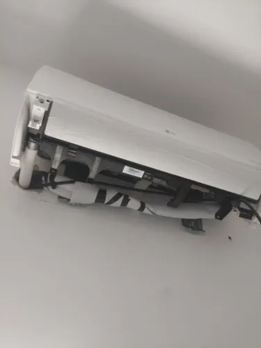 Compressor Ar Condicionado split inverter 12000 bTUS Usado