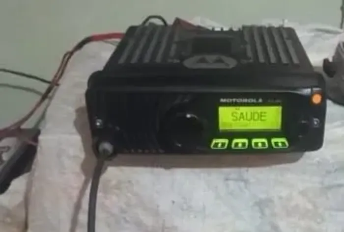 Rádio Móvel Motorola XTL 1500 UHF 