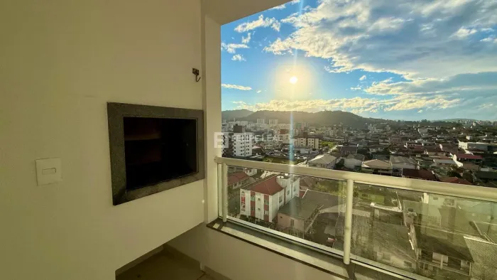 Apartamento em Areias - São José, SC