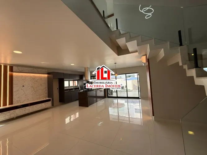 Casa 4 Suítes Master com Closet, Piscina e Espaço Gourmet no Condomínio Quinta das Marinas