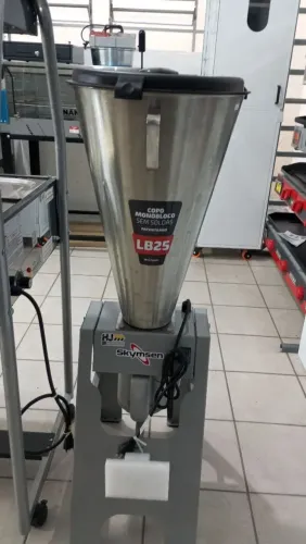 NZ. Liquidificador 25 L com basculante SKYMSEN